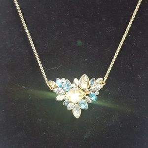 Chloe & Isabel necklace🎄